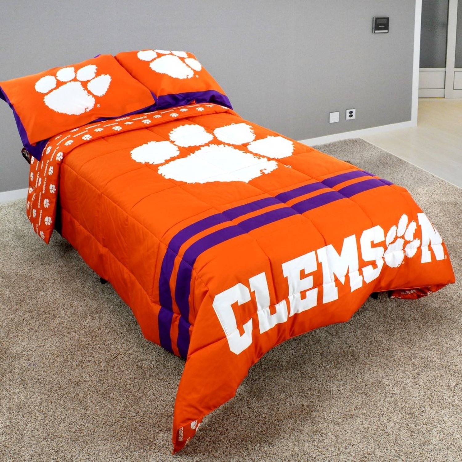 CLEMSON TIGERS FULL SIZE COMFORTER